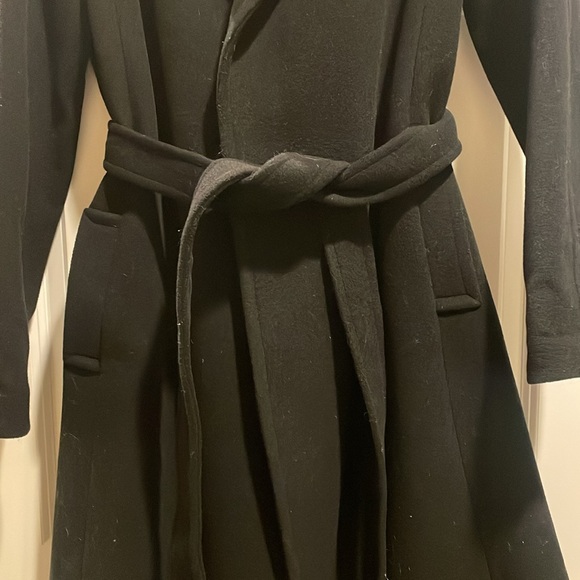 Coat - Picture 7 of 8